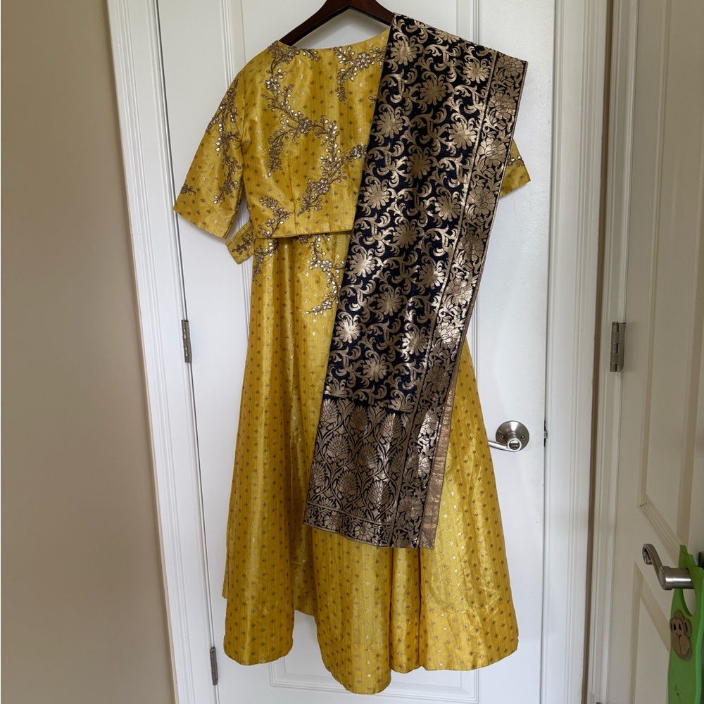 Yellow Embroidered Lehnga with Navy Blue and Gold brocade Scarf
